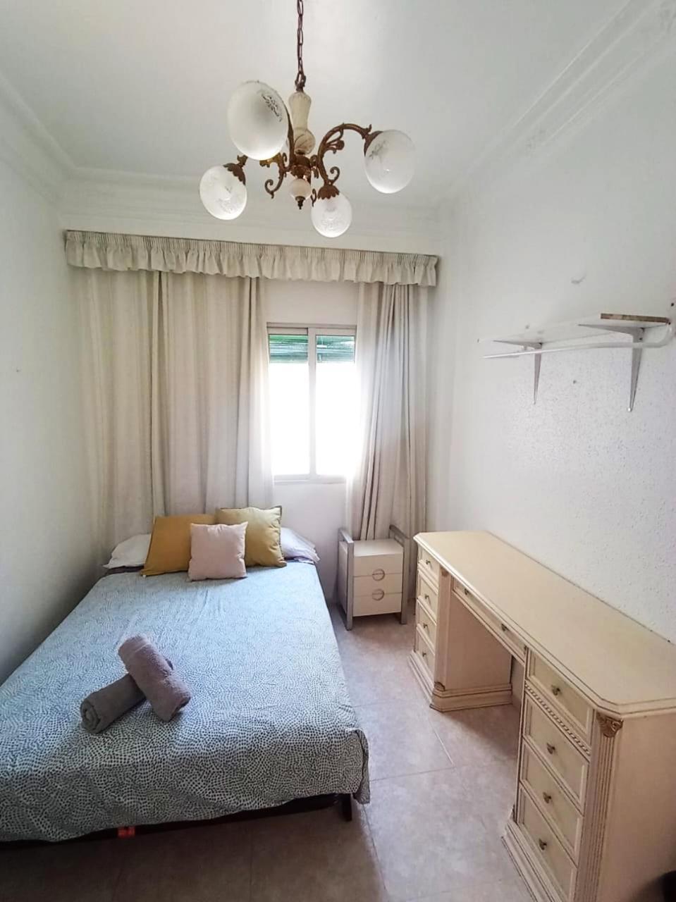 La Malvarrosa Beach Rooms In Shared Apartment Valencia Exterior foto